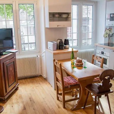 Maison Le Clos Bartholdi Apartment